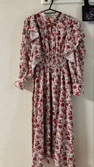 dazzlin 빨간색 원피스 유니폼 원피스 멘카라 빨강