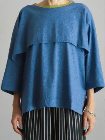 필데페르 FILDEFER 레이어드 디자인 상의 블루