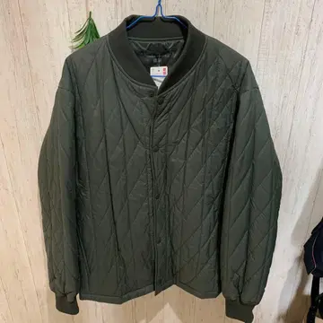 [ 미사용 새상품 ] UNIQLO 히트텍 웜 패딩 자켓 M 사이즈