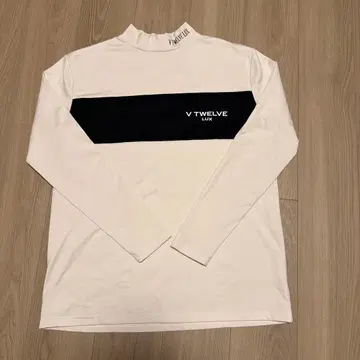 V TWELVE LUX 모크넥 XL 화이트/블랙