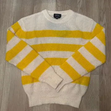 A.P.C. 알파카 보더 니트 스웨터