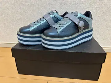 스트랩 포함 통굽 스니커즈 블루/실버