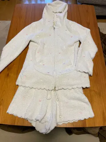 젤라또피케 후드 부착 핑크 하트 룸웨어 세트