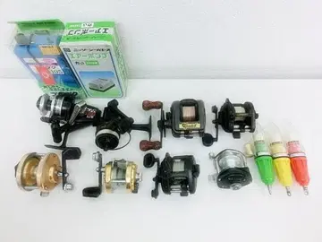 낚시용 릴과 찌 세트 8개