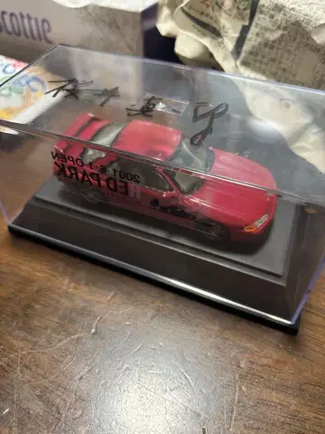 초레어 R32 스카이라인 뮤지엄 사쿠라이 신이치로 사인 포함