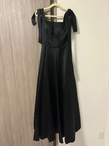 블랙 드레스 브라이덜