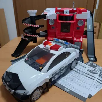 토미카 변형 파이어 스테이션 & 빅 패트롤카 특별한 세트!