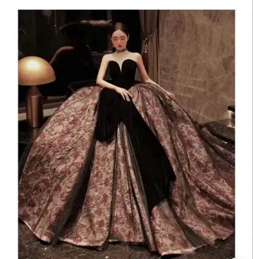 웨딩 드레스 블랙 꽃무늬