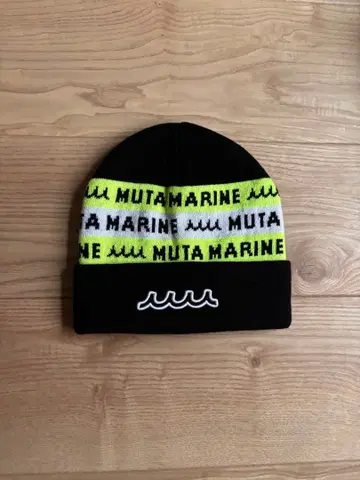 자카드 라인 니트 캡 이번 시즌 완판템 단 하나