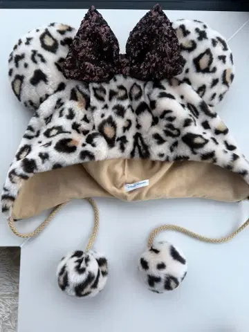 레오파드 무늬 팬캡