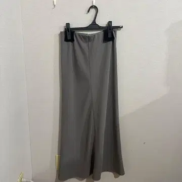 [연내 한정판] URBAN RESEARCH 그레이 롱 스커트 사이즈 36