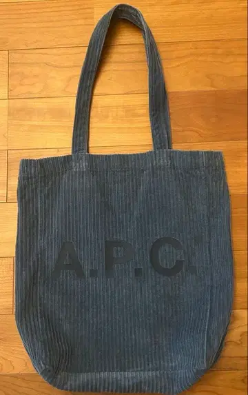 A.P.C 코듀로이 토트백 블루
