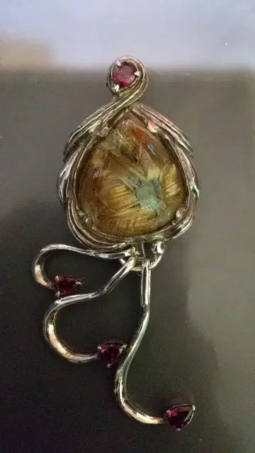 타이틴 루틸 펜던트 탑 [ 일점 물 ]