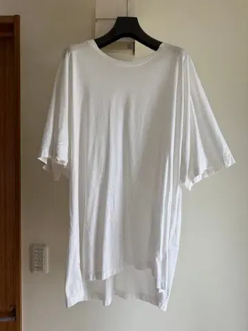 Y-3 화이트 T셔츠 XL 사이즈