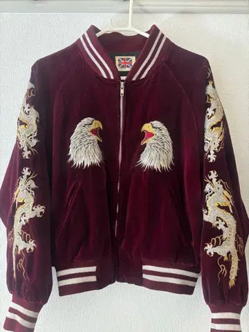 LONDON F.B. 스카잔 자수 벨로아 원단