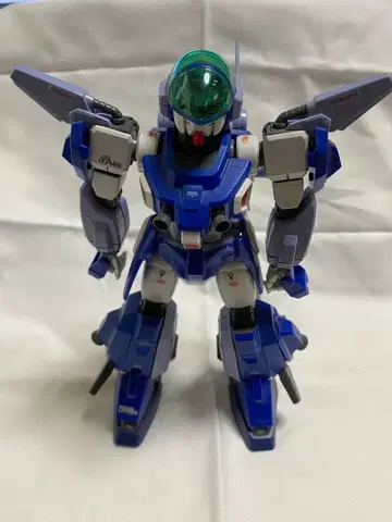 완성품 레이즈너 프라모델