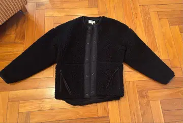 HYKE 블랙 플리스 자켓