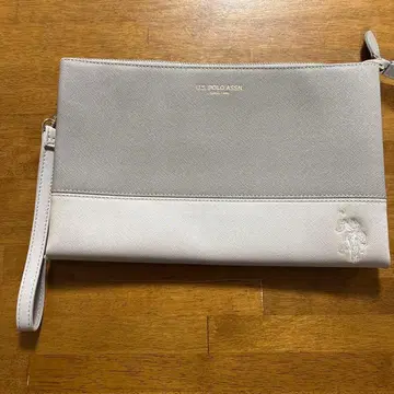C.S. POLO ASSN. 클러치백 그레이/화이트