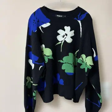 데시구알 니트 긴팔 꽃무늬