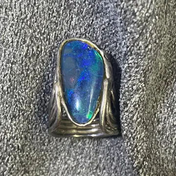 오팔 반지