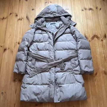 유니클로 베이지 다운 코트 M 후드 부착