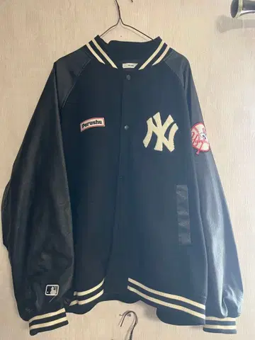 [최종 가격 인하 중] 선착순 페르슈 MLB 콜라보 바시티 자켓