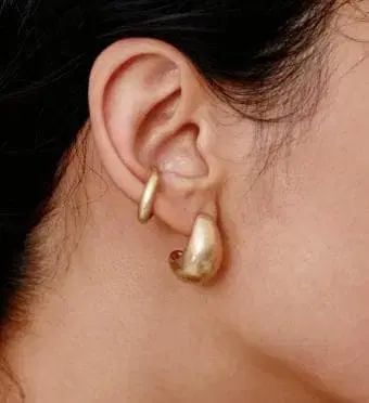 노비스 novice 볼륨 피어스 골드