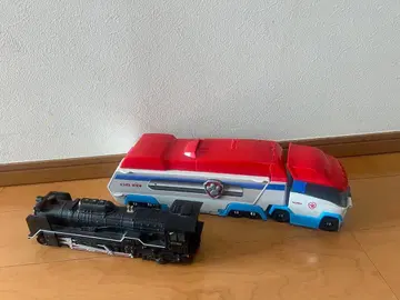 기관차와 트레일러 세트