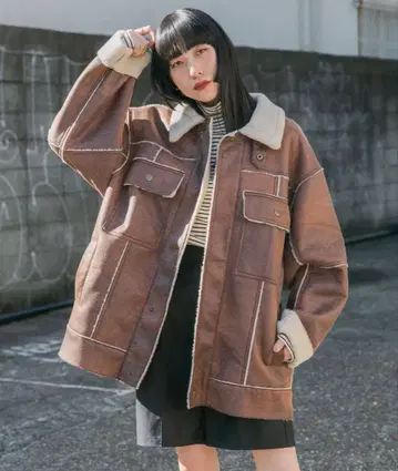 KBF 오버 사이즈 보아 코트