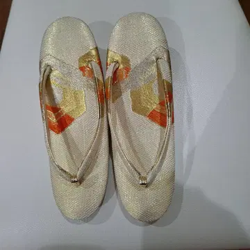 통굽 일본 의류 조리 골드 오렌지 무늬