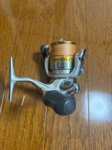 SHIMANO AERNOS XT 2500 스피닝 릴