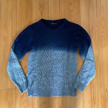 HABE 그라데이션 케이블 니트 스웨터