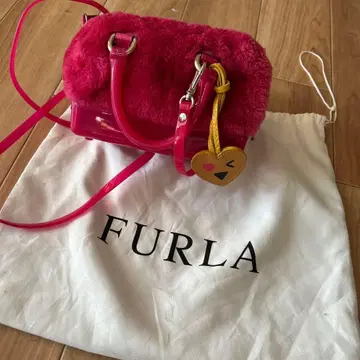 FURLA 핑크 퍼 숄더백