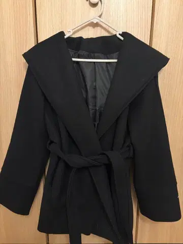 벨티드 미들 가운 코트