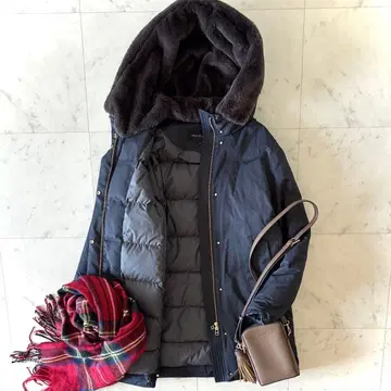 새상품급 어반 리서치 에코 퍼 다운 코트 미들 기장 네이비 38 M