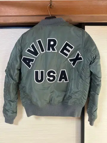 AVIREX MA-1 자켓 올리브