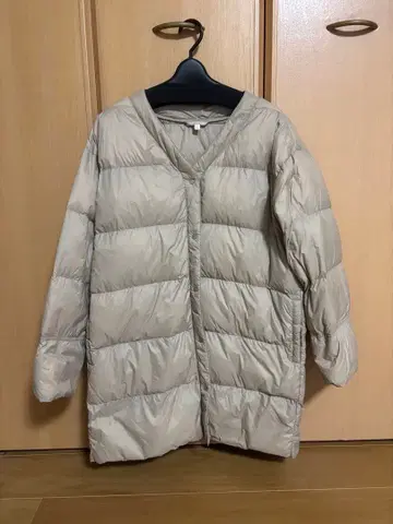 베이지 L 사이즈 다운 자켓
