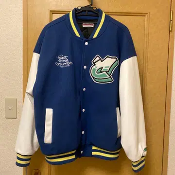 cm 바시티 자켓 새상품급