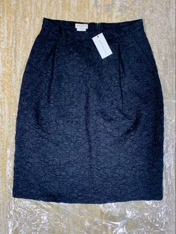 새상품급 드리스반노튼 스커트 블랙 36