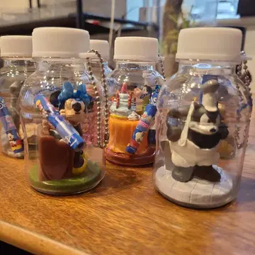 캐릭터 보틀린 윌리 미니 스트랩 포함 피규어 디즈니