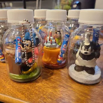 캐릭터 보틀린 윌리 미니 스트랩 포함 피규어 디즈니