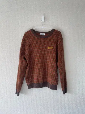 BOTT Century 스웨터