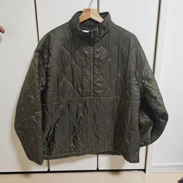 프릭스스토어 퀼팅 하프 지퍼 블루종