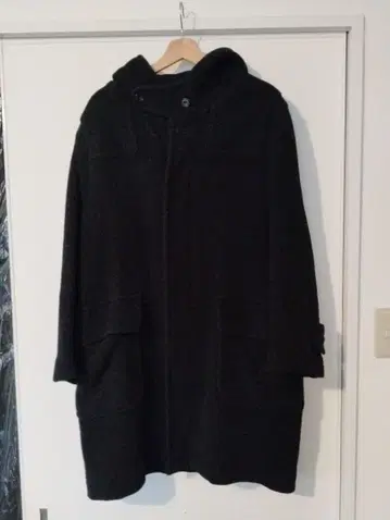 INVERTERE / 후디드 코트