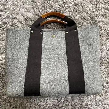 TREASURE 울 토트백 그레이