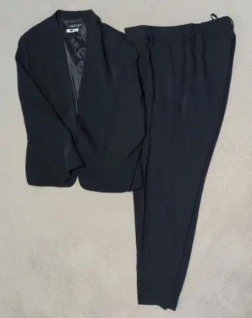 INDIVI 네이비 수트 노카라 자켓&팬츠 셋업