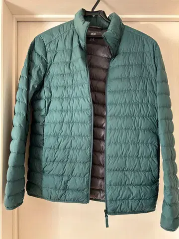 유니클로 울트라 라이트 다운 남성용 M