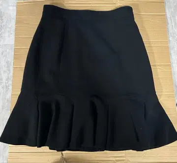 아푸와이저 리셰 블랙 스커트