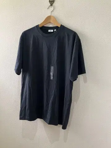 T셔츠 L 사이즈 유니클로 론 헤르만 택 포함 새상품 에어리즘 코튼