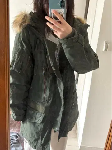올리브 그린 모즈 코트 후드 부착